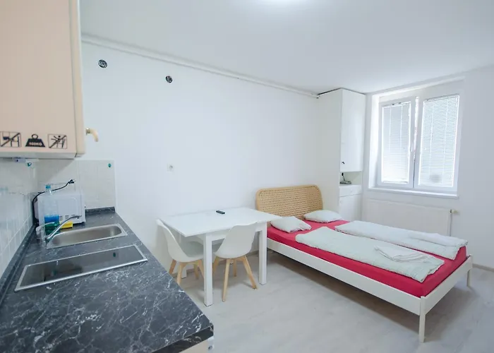 Trzaska With Free Parking *