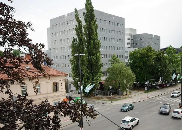 Trzaska With Free Parking *