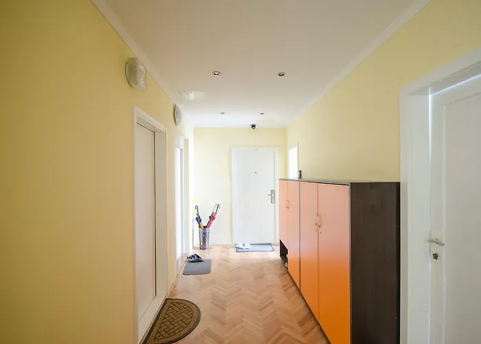 Trzaska With Free Parking Apartment *