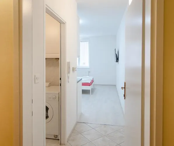 Trzaska With Free Parking